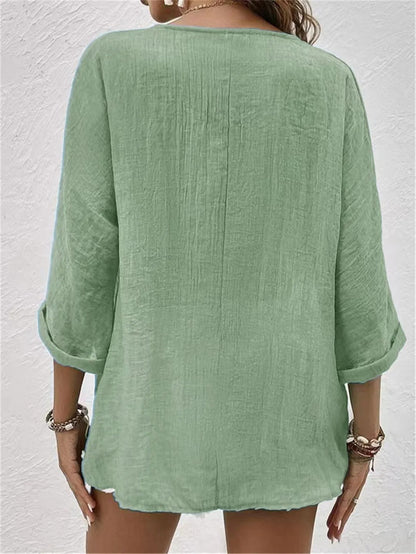 Damenbluse mit V-Ausschnitt und Knöpfen – Elegant, Leicht & Vielseitig