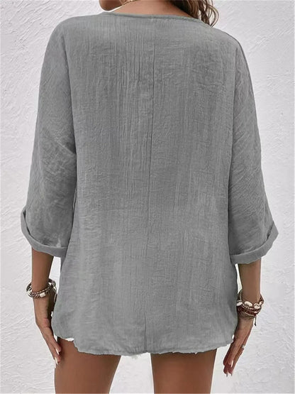 Damenbluse mit V-Ausschnitt und Knöpfen – Elegant, Leicht & Vielseitig