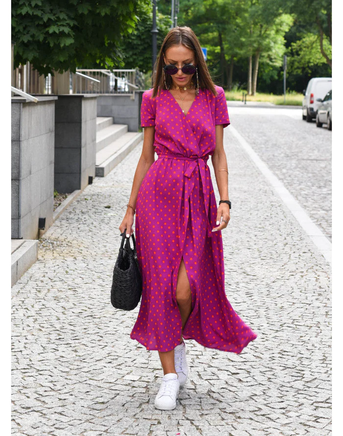 Wickel-Midikleid mit V-Ausschnitt – Feminin, Leicht & Sommerlich