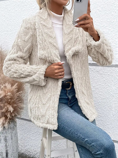 Xylia | Damen Teddy Jacke in Weiß mit Plüschfell & Eleganter Passform