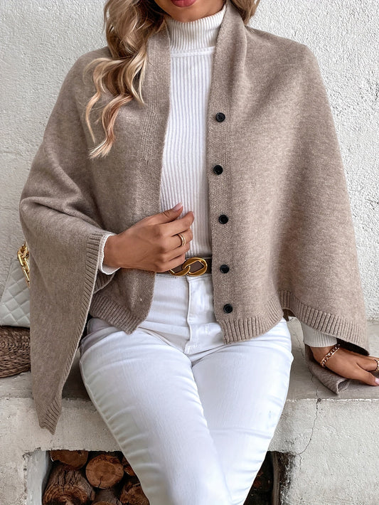 Madeline | Damen Cape‑Style Strick-Cardigan mit Knöpfen – Stilvolle & Bequeme Strickjacke im Poncho‑Look