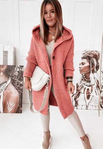 Lange Strickjacke Damen mit Kapuze & Knopfleiste | Warmer Stricklook für Alltag & Freizeit