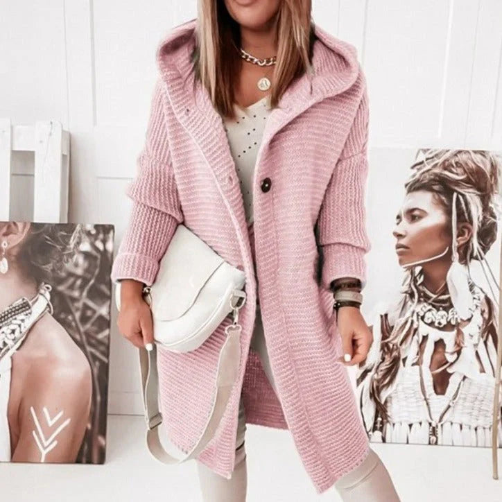 Lange Strickjacke Damen mit Kapuze & Knopfleiste | Warmer Stricklook für Alltag & Freizeit