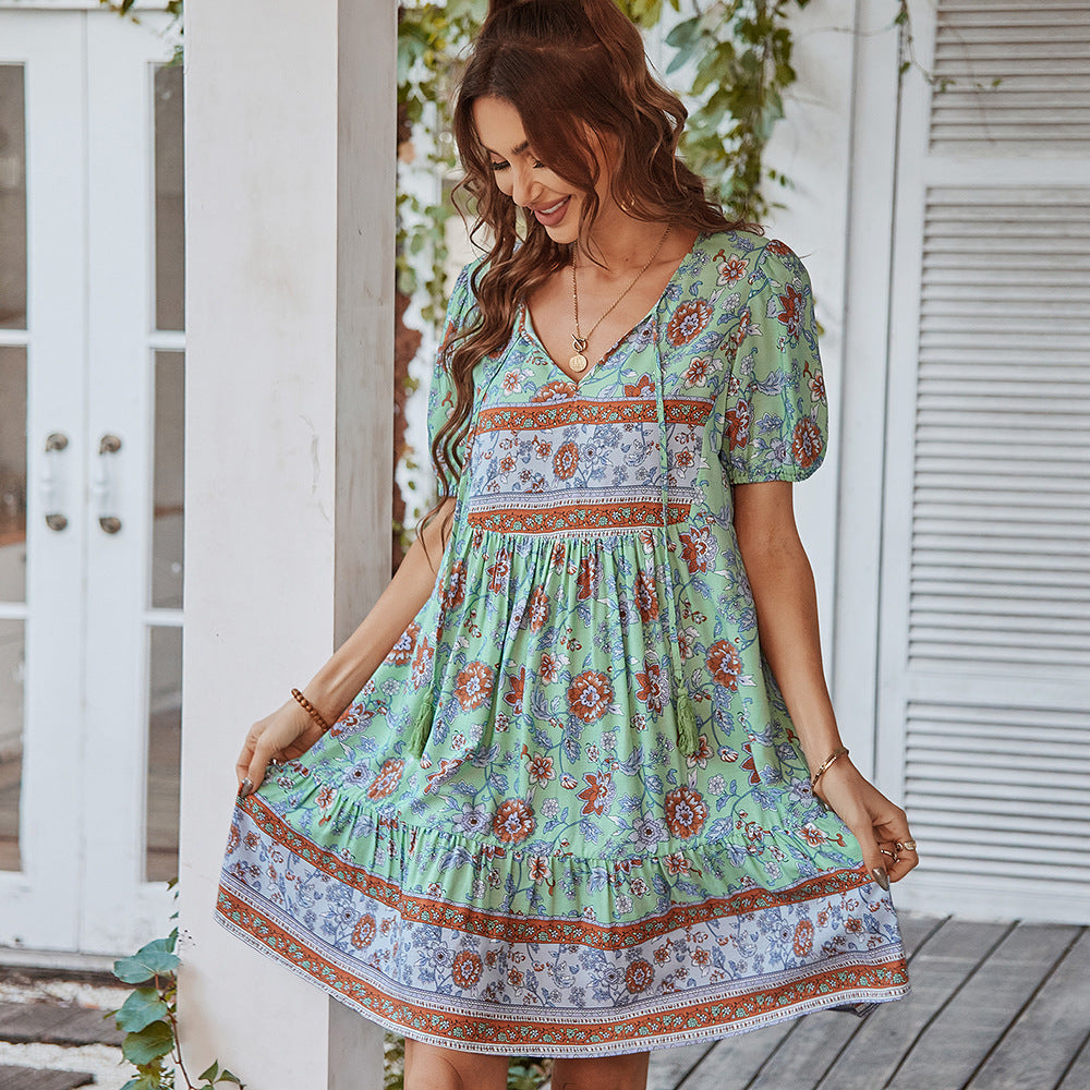 Nicola | Boho Sommerkleid mit Blumenmuster, V-Ausschnitt & Puffärmeln – Luftig, Feminin & Ideal für warme Tage