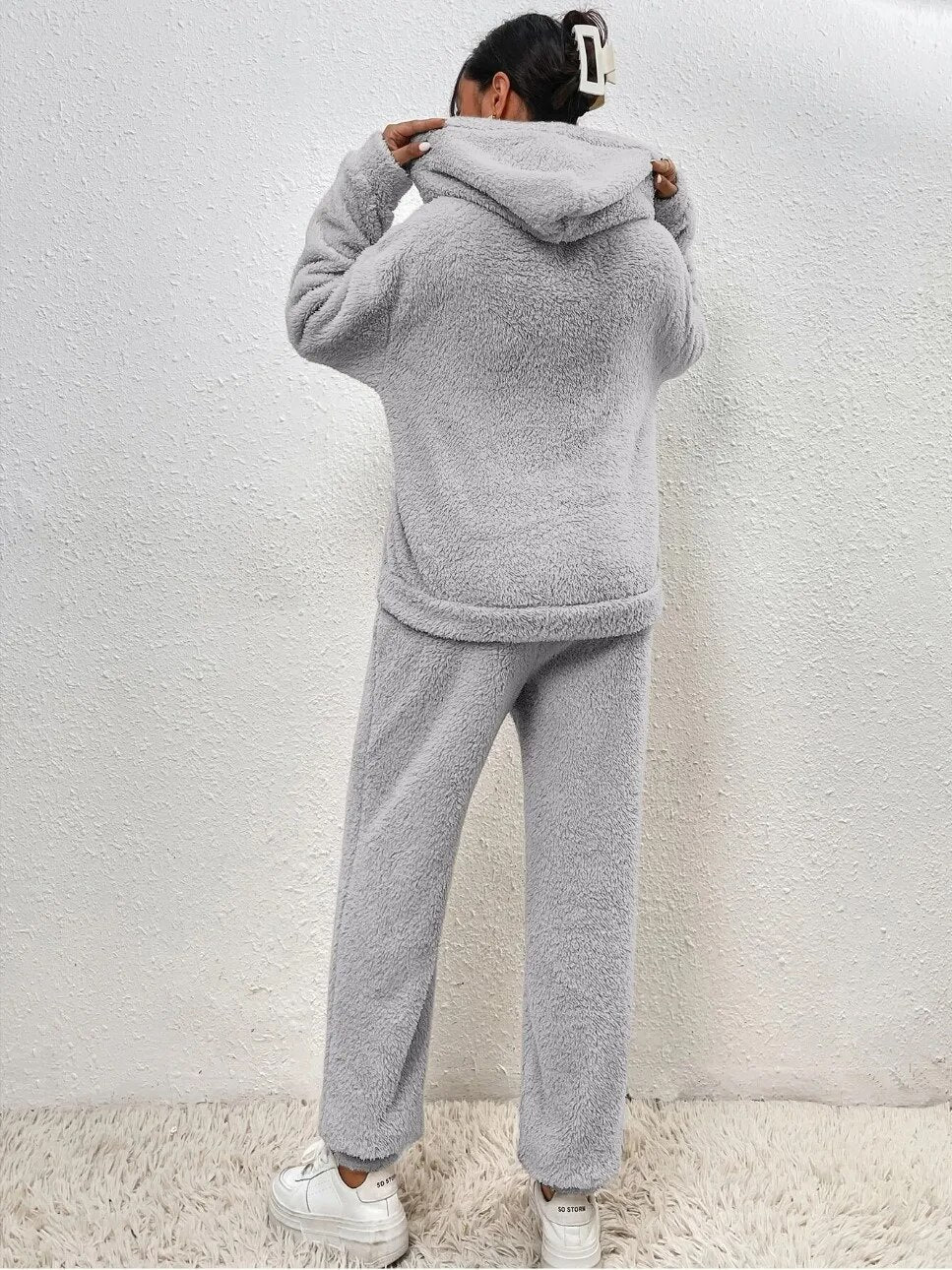 Geraldine – Teddy Lounge Set Damen | Kuscheliger Hoodie & Jogginghose Zweiteilig für Zuhause und Freizeit