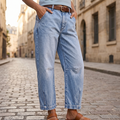 Damen Jeans | High-Waist Jeans mit weitem, geschwungenem Bein und Saumschlitz