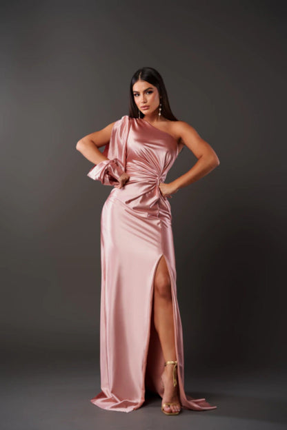 One-Shoulder Kleid – Elegant, Modern & Ausdrucksstark