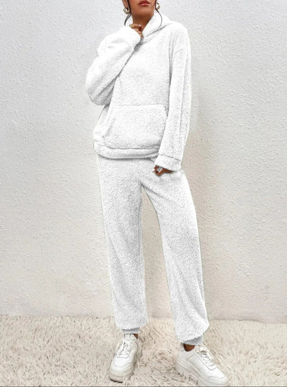 Geraldine – Teddy Lounge Set Damen | Kuscheliger Hoodie & Jogginghose Zweiteilig für Zuhause und Freizeit