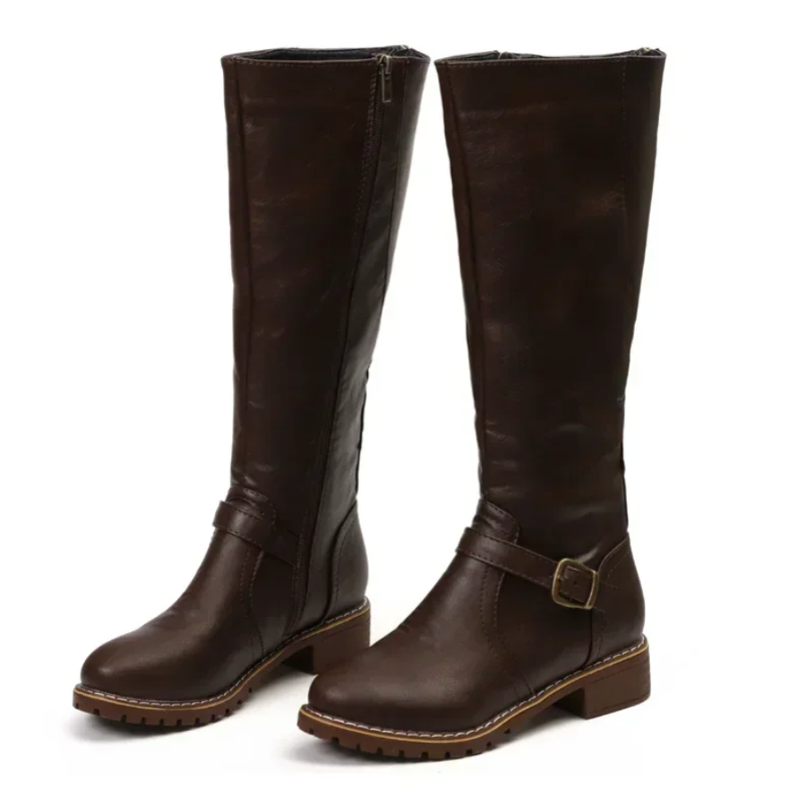 Tamsyn | Damen Knee High Boots mit Schnallenriemen & niedrigem Blockabsatz