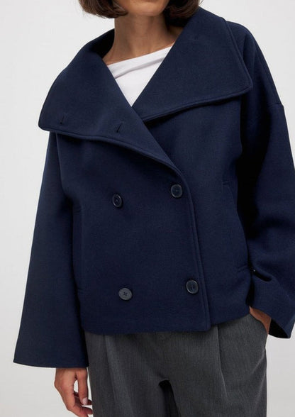 Damen Übergangsjacke mit breitem Revers – Kurze Jacke für Alltag, Büro und moderne Outfits
