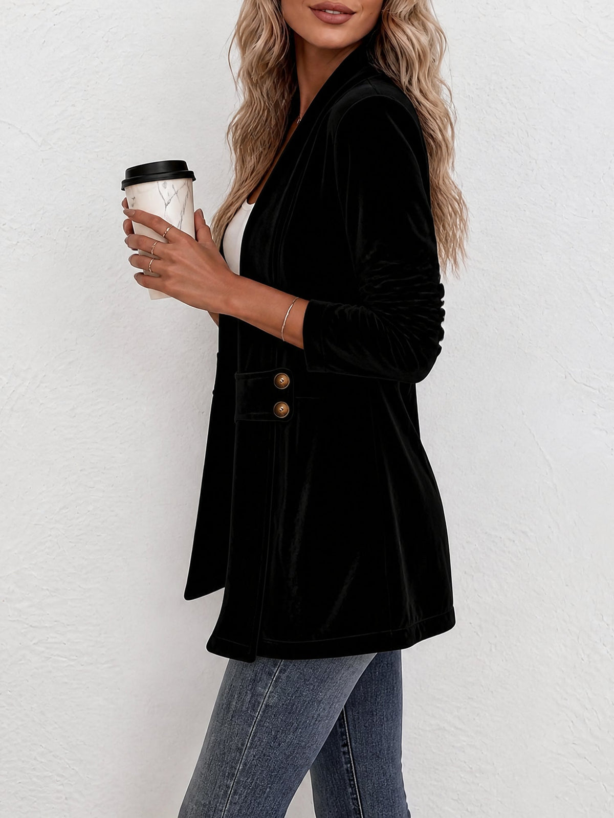Damen Strickjacke | Offene Strickjacke mit Revers und dekorativen Knöpfen